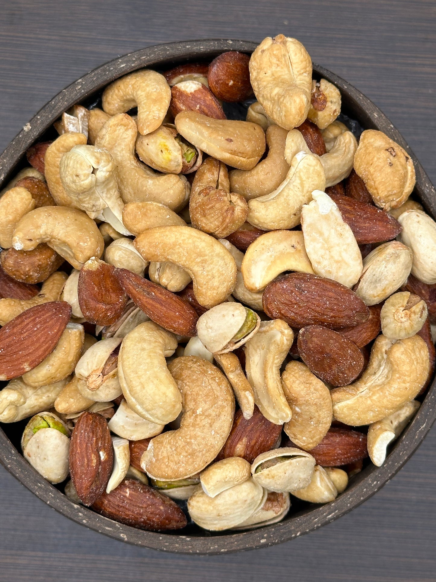 Premium Snackmischung - Cashewkerne, Mandeln, Pistazien (sauer)