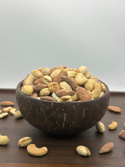 Premium Snackmischung - Cashewkerne, Mandeln, Pistazien (gesalzen)